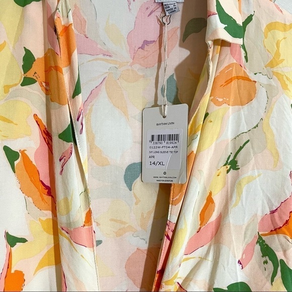 Rhythm. Ivy Long Sleeve Tie Front Crop Top - Picture 7 of 10